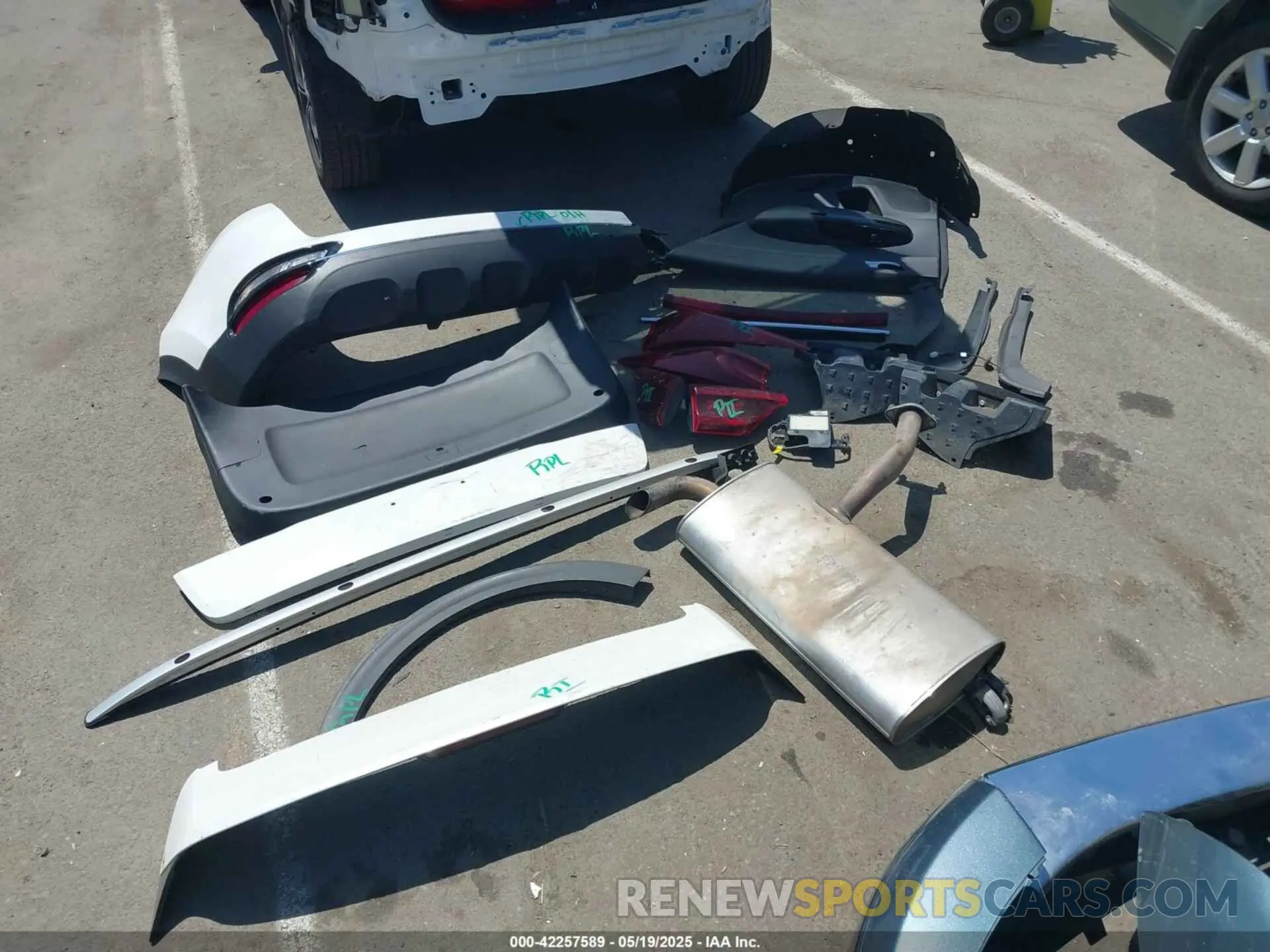 12 Photograph of a damaged car KNDPNCAC3M7886337 KIA SPORTAGE 2021