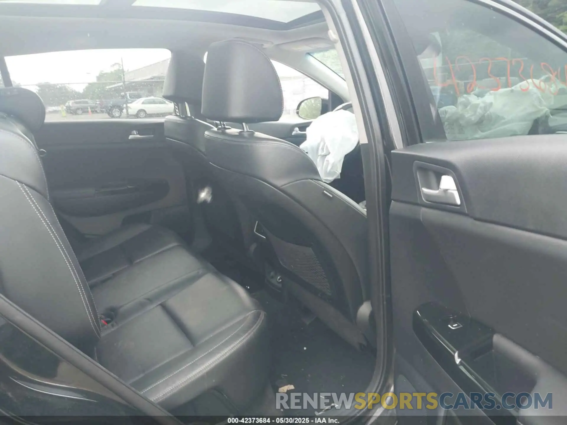 8 Photograph of a damaged car KNDPNCAC5M7848673 KIA SPORTAGE 2021