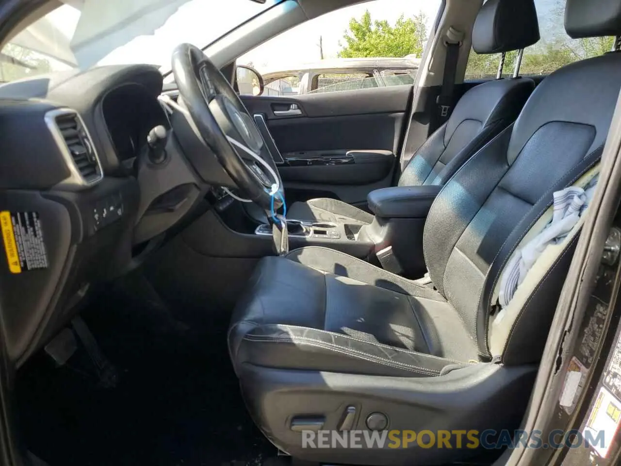 7 Photograph of a damaged car KNDPNCAC9M7936755 KIA SPORTAGE 2021