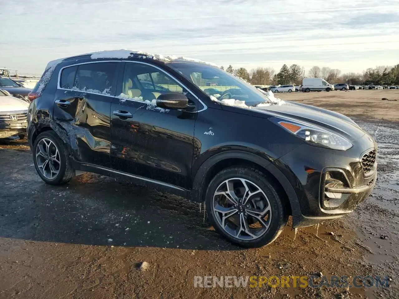 4 Photograph of a damaged car KNDPRCA61M7885220 KIA SPORTAGE 2021