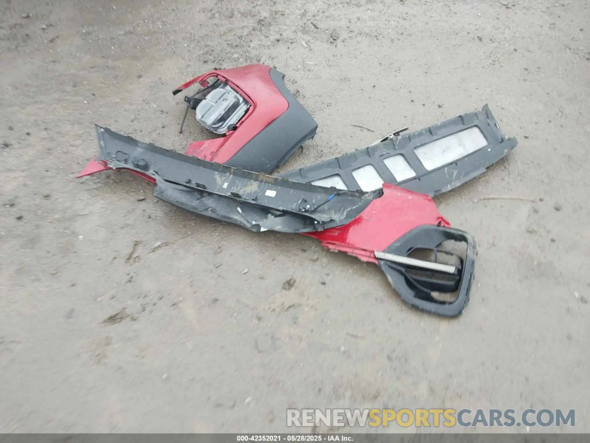 12 Photograph of a damaged car KNDPRCA65M7848221 KIA SPORTAGE 2021