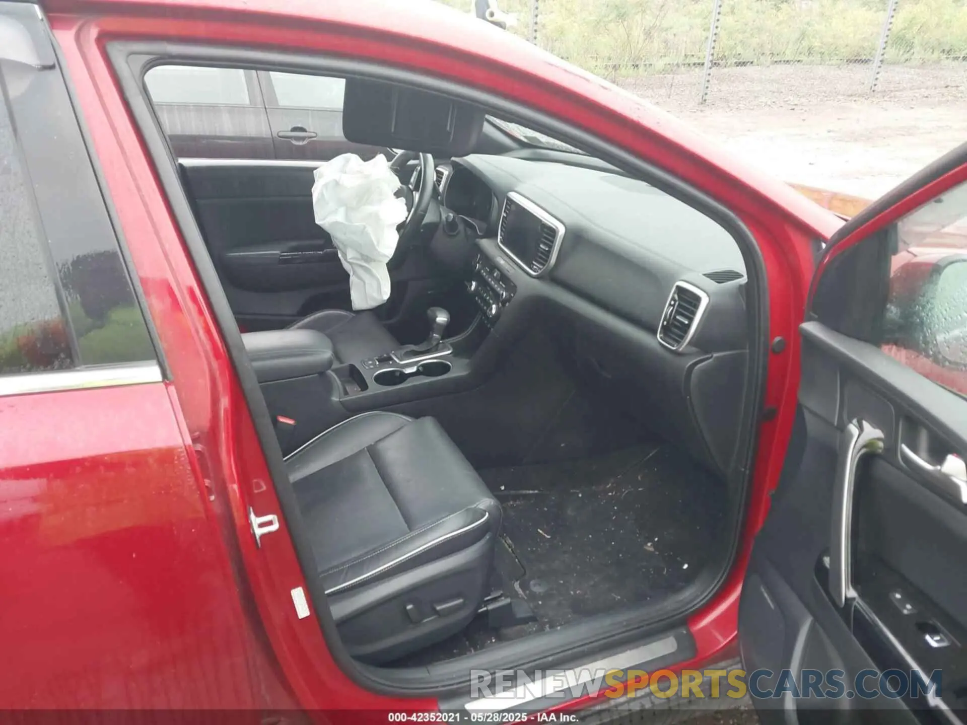 5 Photograph of a damaged car KNDPRCA65M7848221 KIA SPORTAGE 2021