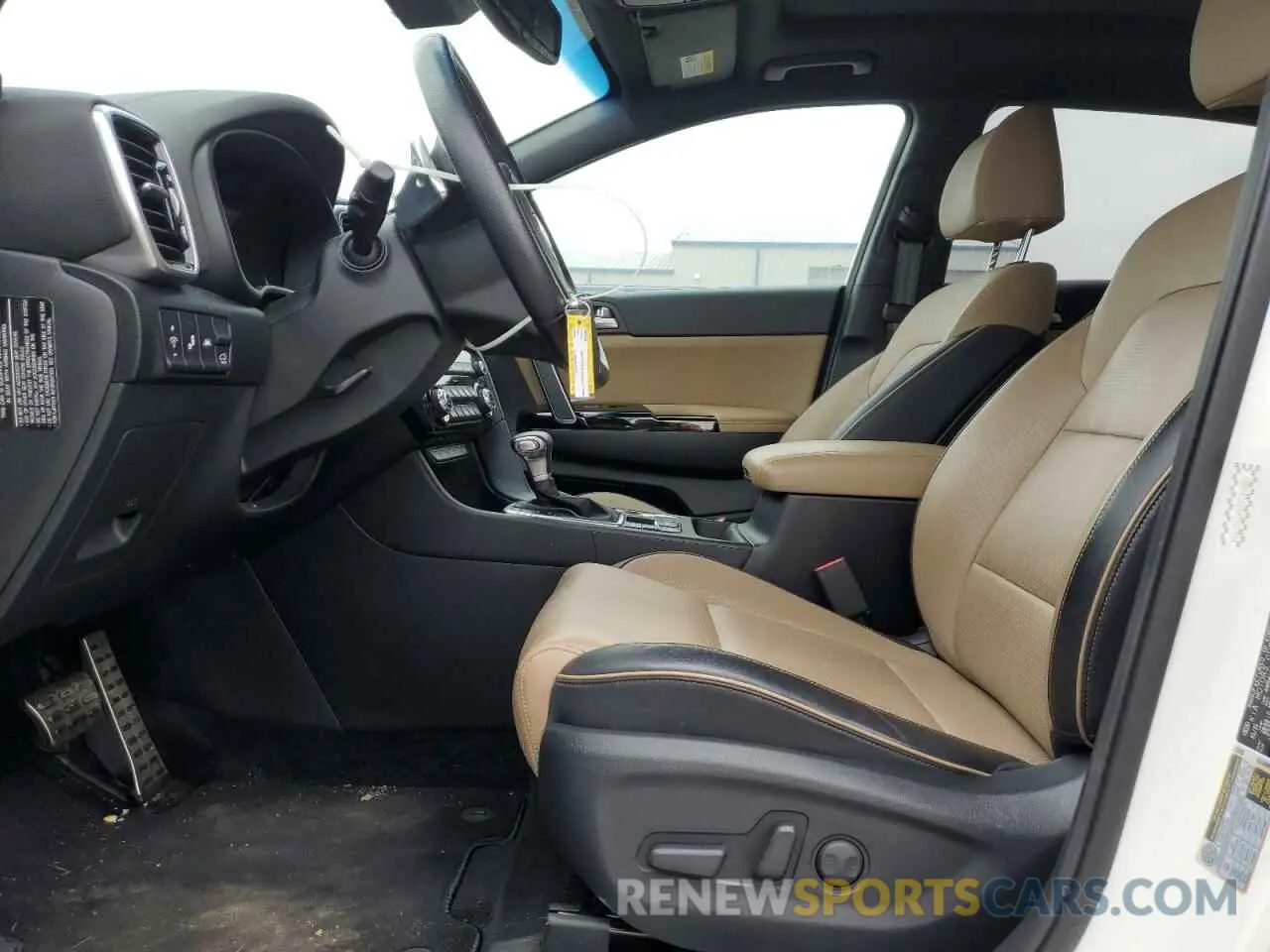 7 Photograph of a damaged car KNDPRCA65M7927999 KIA SPORTAGE 2021