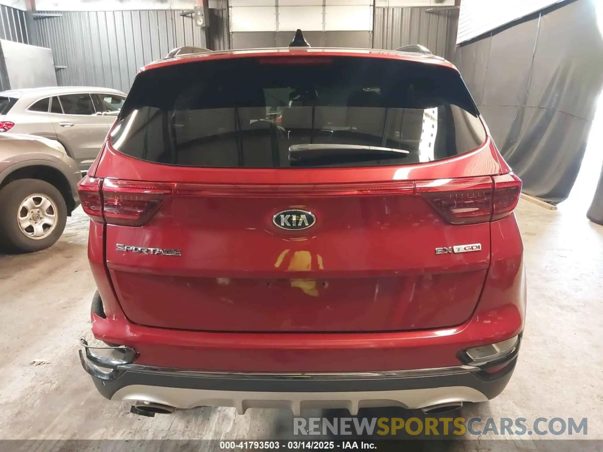 16 Photograph of a damaged car KNDPRCA68M7849184 KIA SPORTAGE 2021