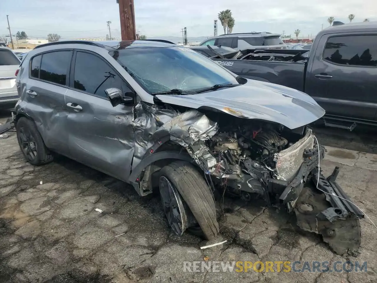 4 Photograph of a damaged car KNDP63AC1N7955542 KIA SPORTAGE 2022