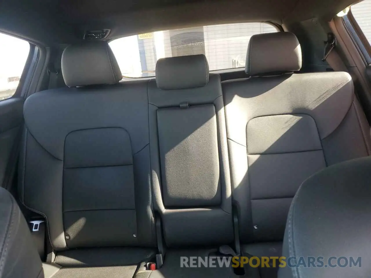 10 Photograph of a damaged car KNDP63AC2N7959552 KIA SPORTAGE 2022