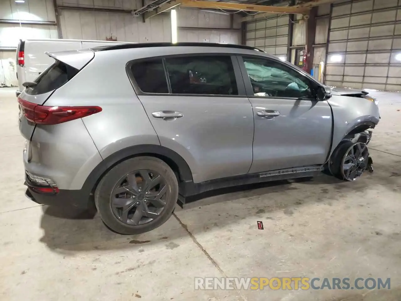 3 Photograph of a damaged car KNDP63AC7N7007923 KIA SPORTAGE 2022