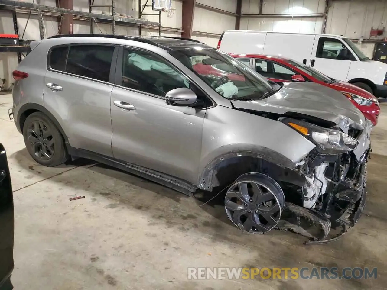 4 Photograph of a damaged car KNDP63AC7N7007923 KIA SPORTAGE 2022
