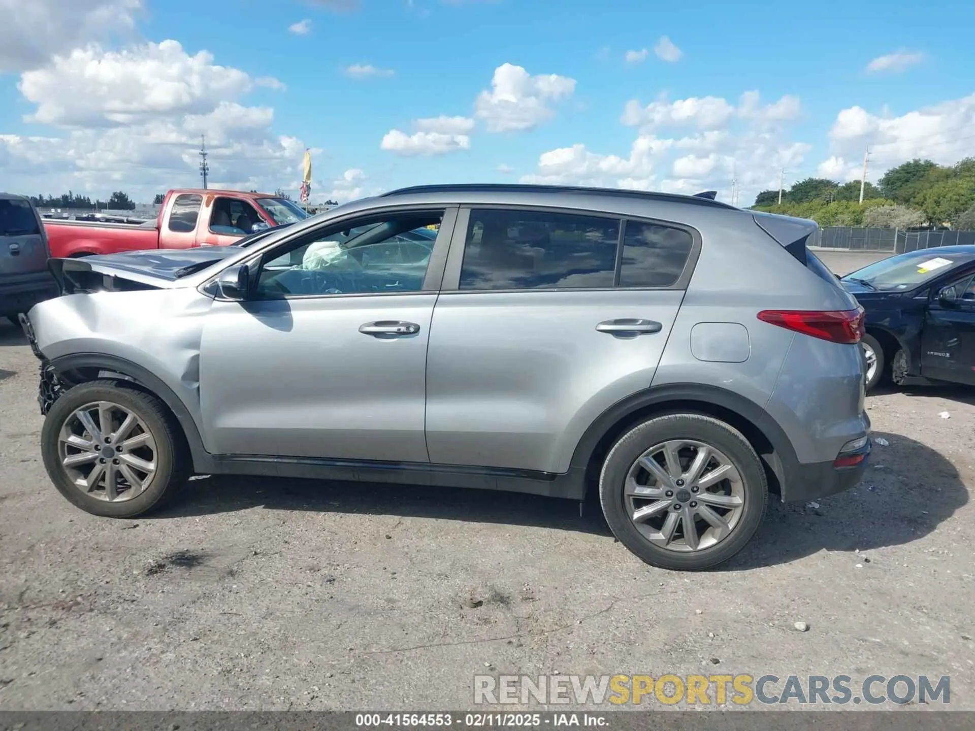 15 Photograph of a damaged car KNDP63AC7N7984723 KIA SPORTAGE 2022