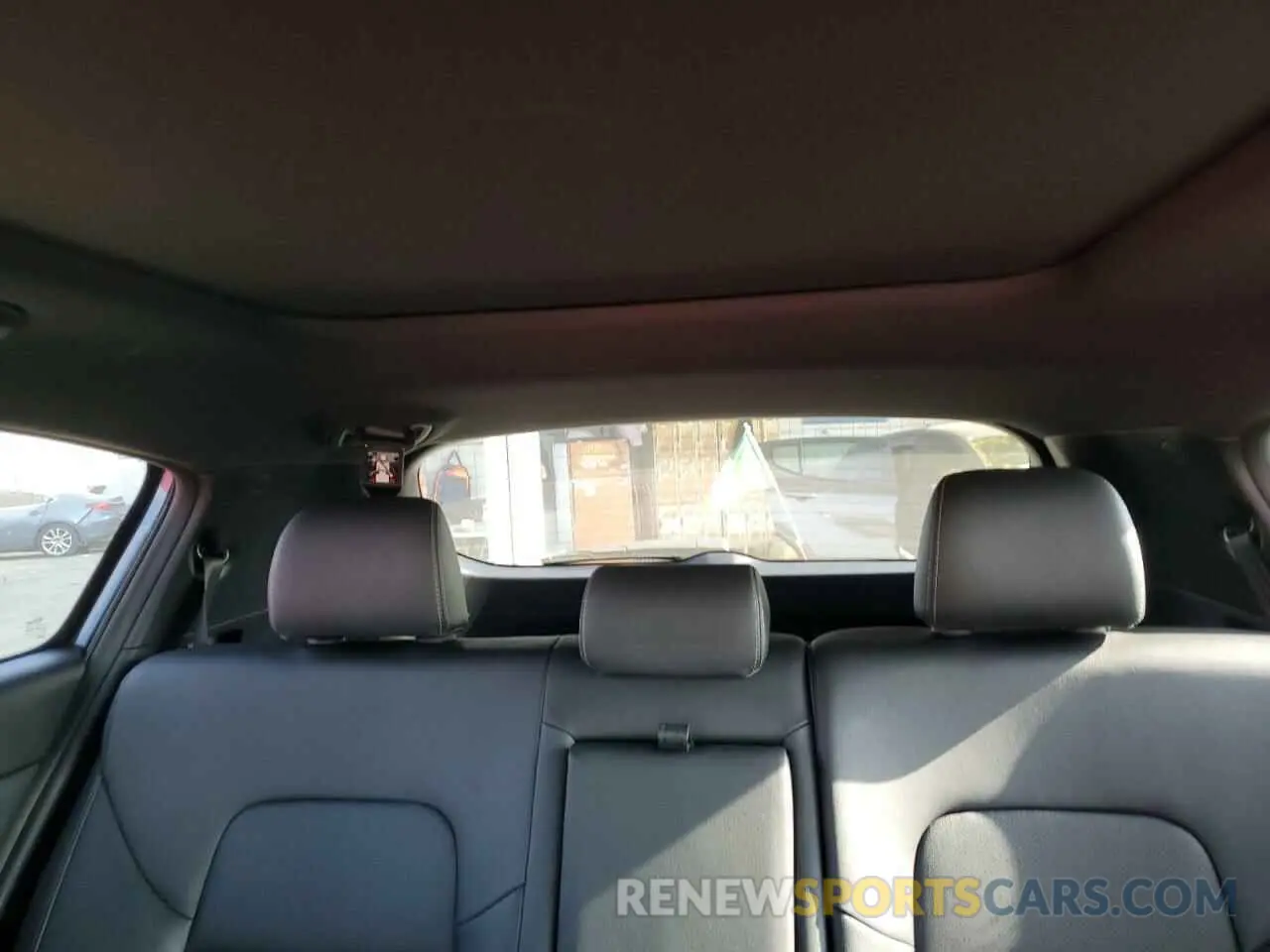 10 Photograph of a damaged car KNDP63AC8N7028151 KIA SPORTAGE 2022