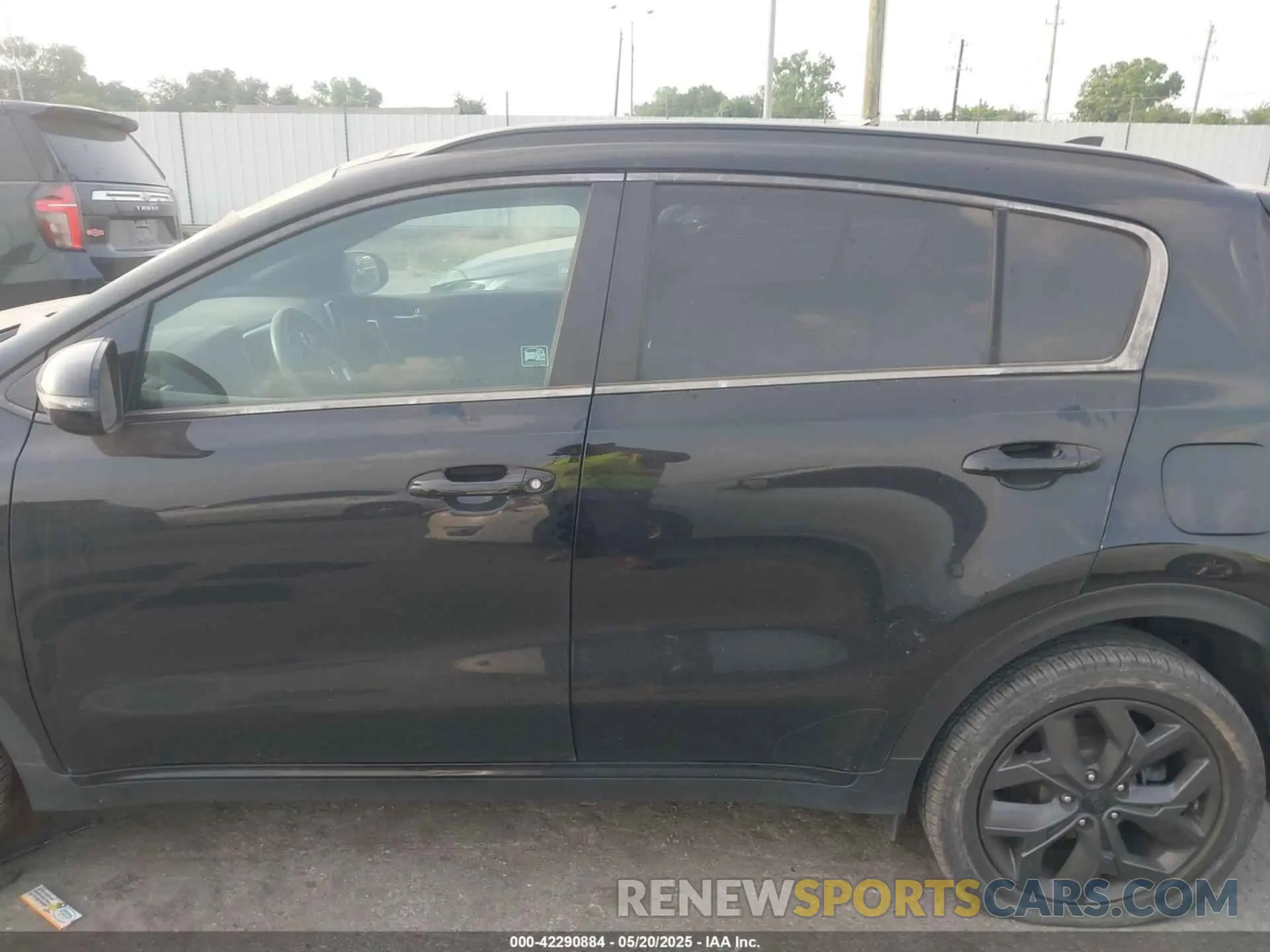 13 Photograph of a damaged car KNDP63AC9N7959449 KIA SPORTAGE 2022