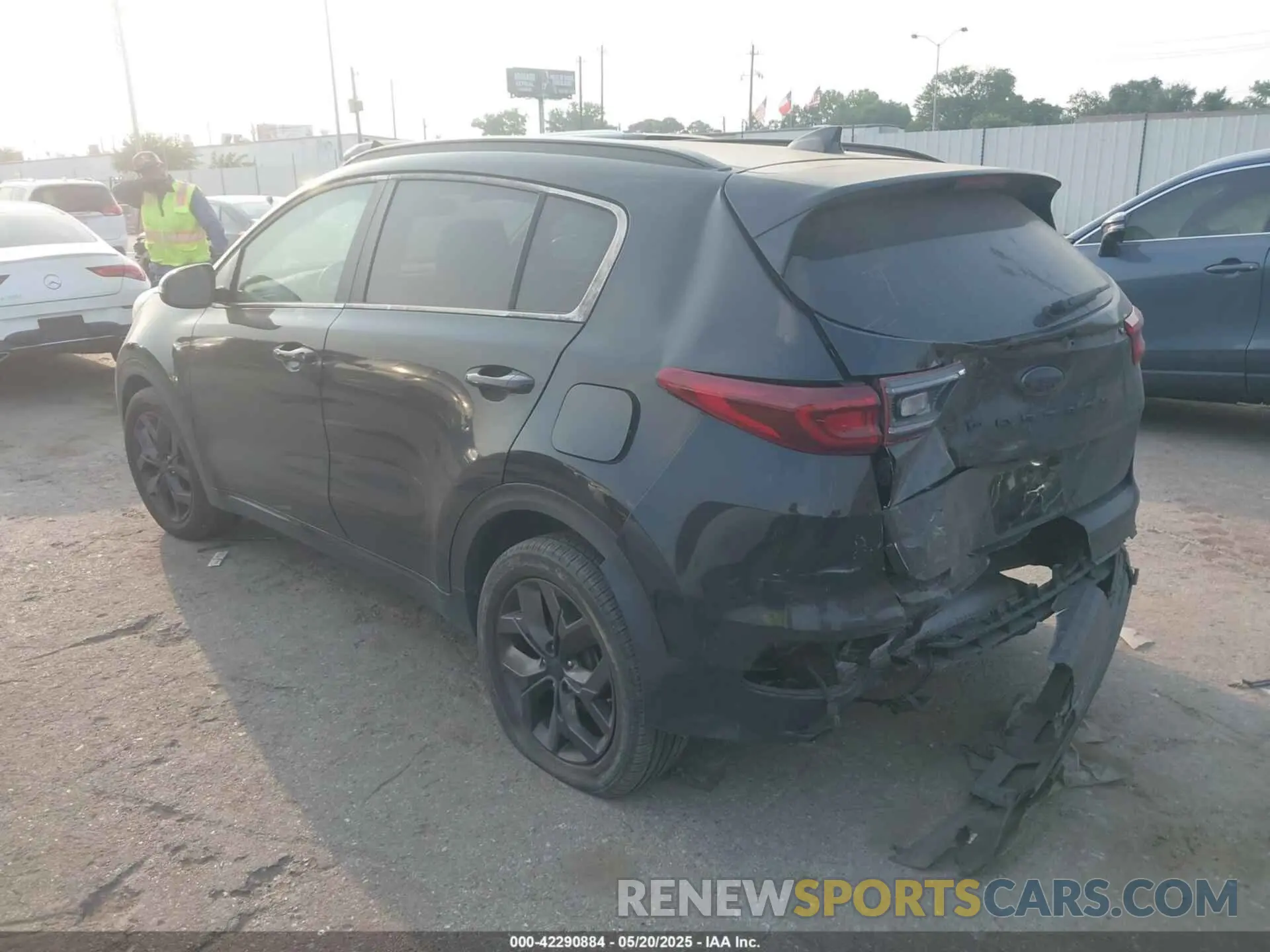 3 Photograph of a damaged car KNDP63AC9N7959449 KIA SPORTAGE 2022