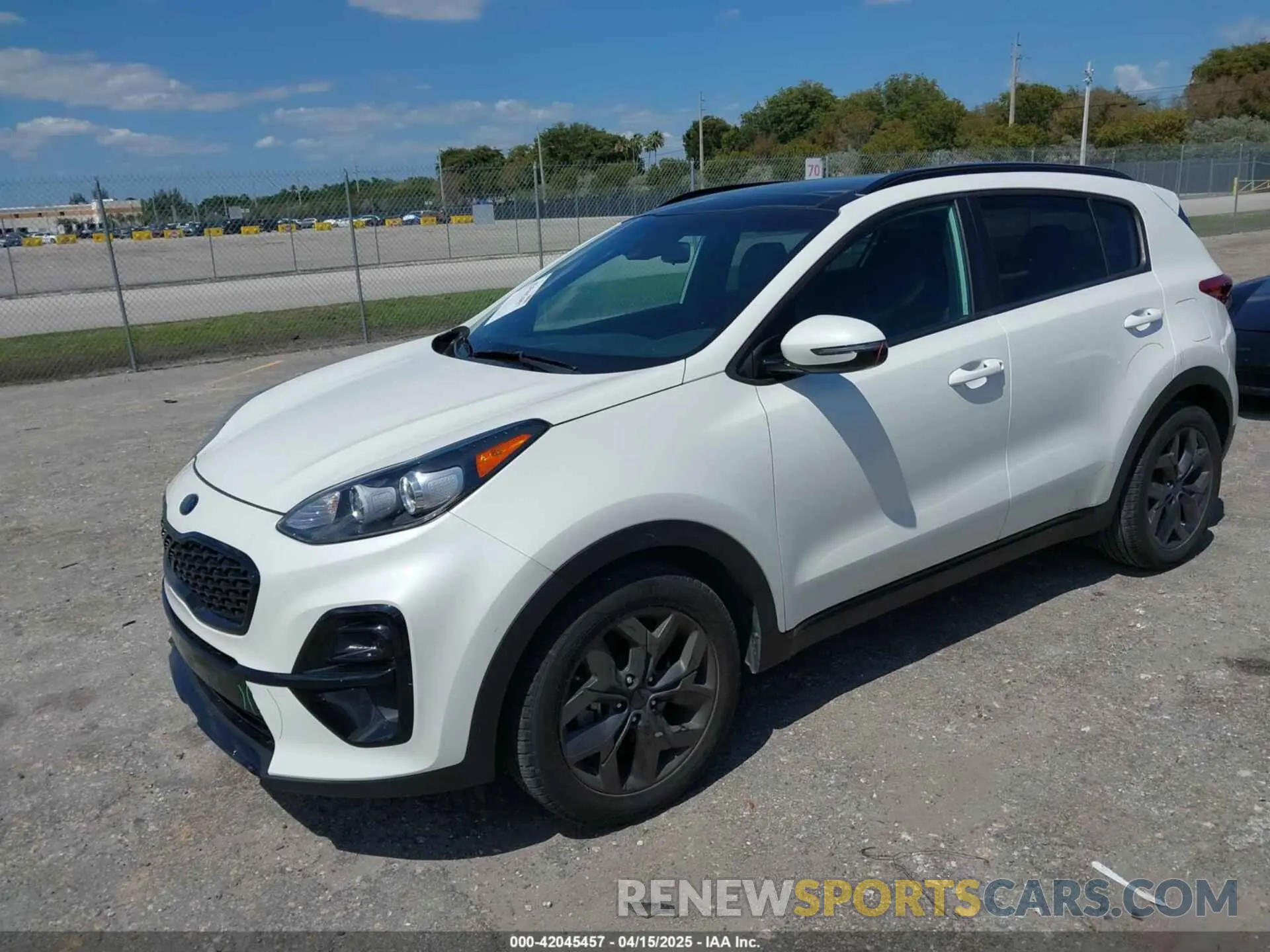2 Photograph of a damaged car KNDP63ACXN7997871 KIA SPORTAGE 2022