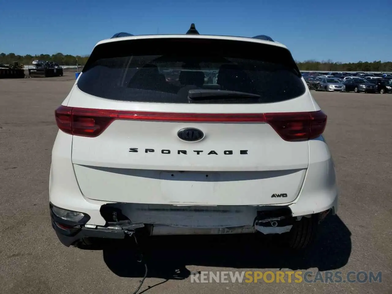6 Photograph of a damaged car KNDP6CAC2N7975279 KIA SPORTAGE 2022