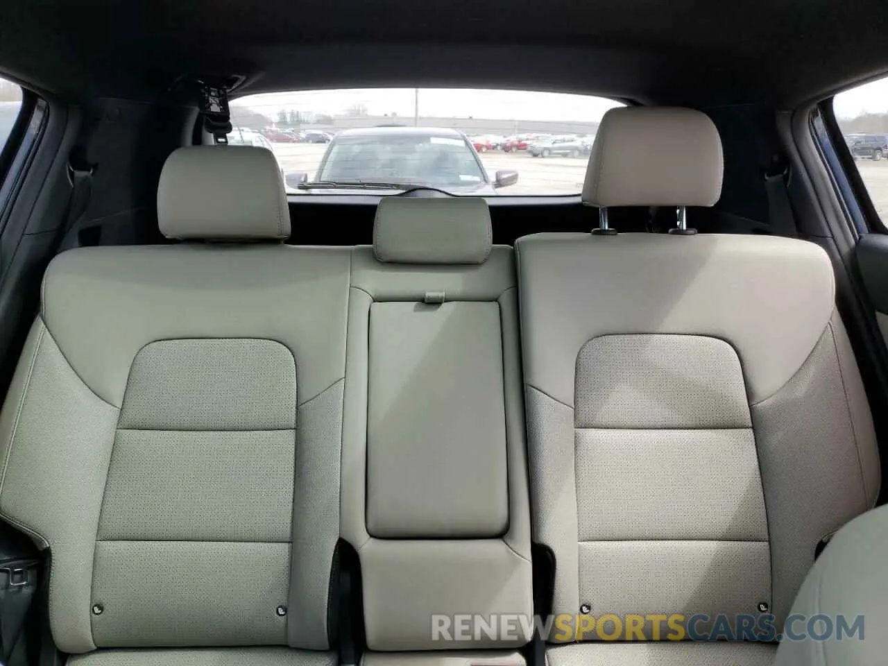 10 Photograph of a damaged car KNDP6CAC4N7950190 KIA SPORTAGE 2022