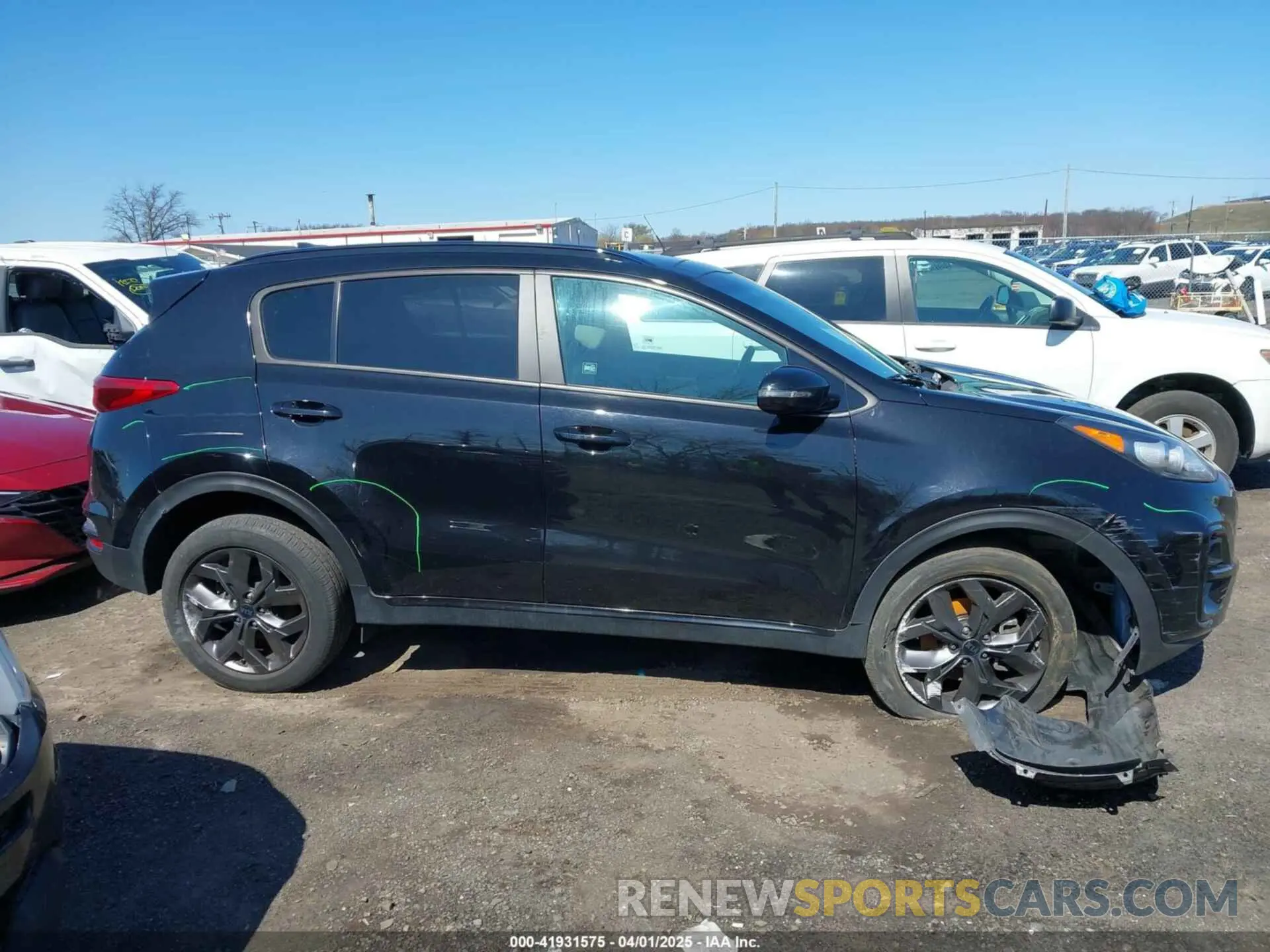 14 Photograph of a damaged car KNDP6CAC5N7963174 KIA SPORTAGE 2022