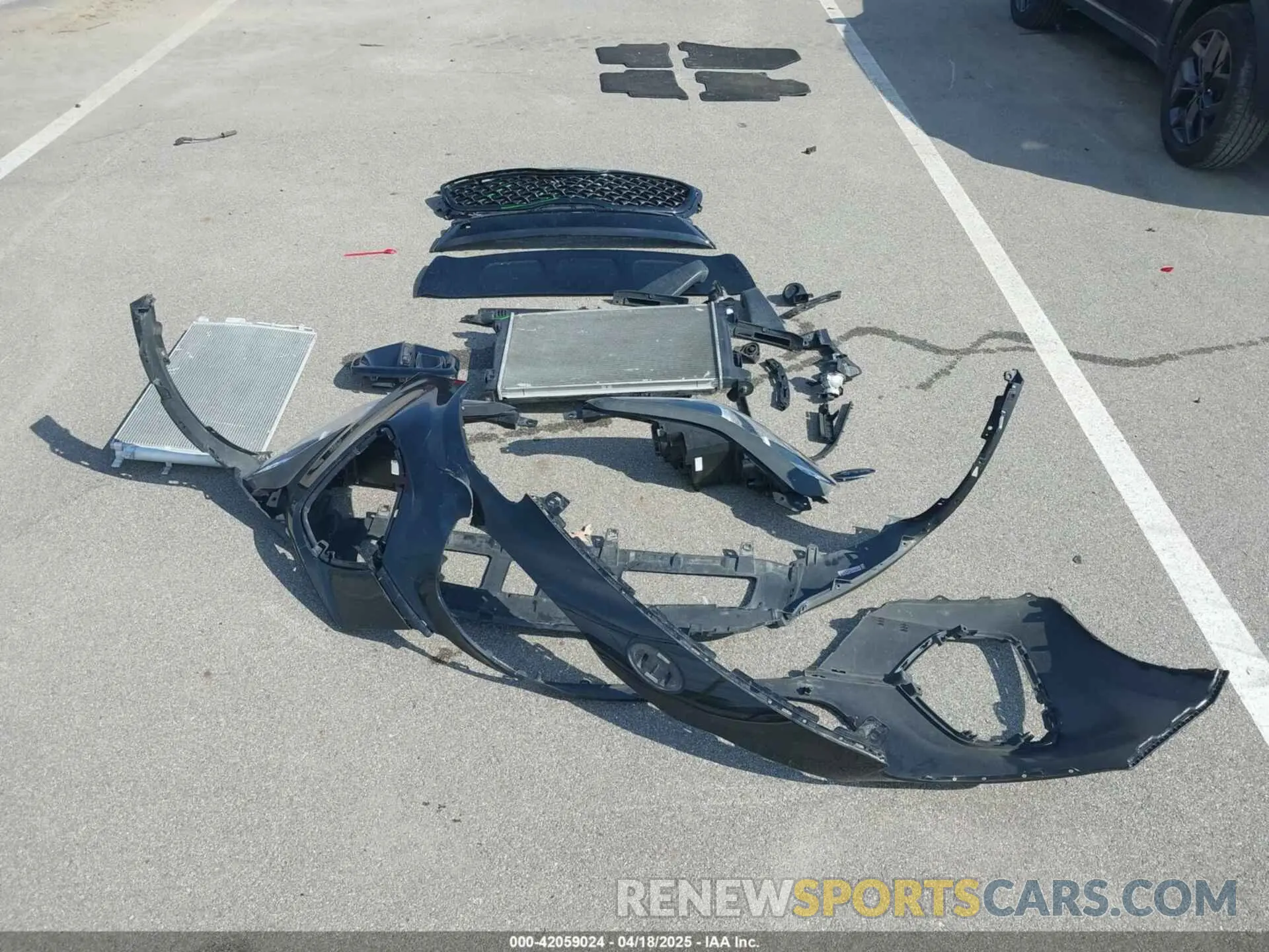 12 Photograph of a damaged car KNDP6CAC6N7008979 KIA SPORTAGE 2022