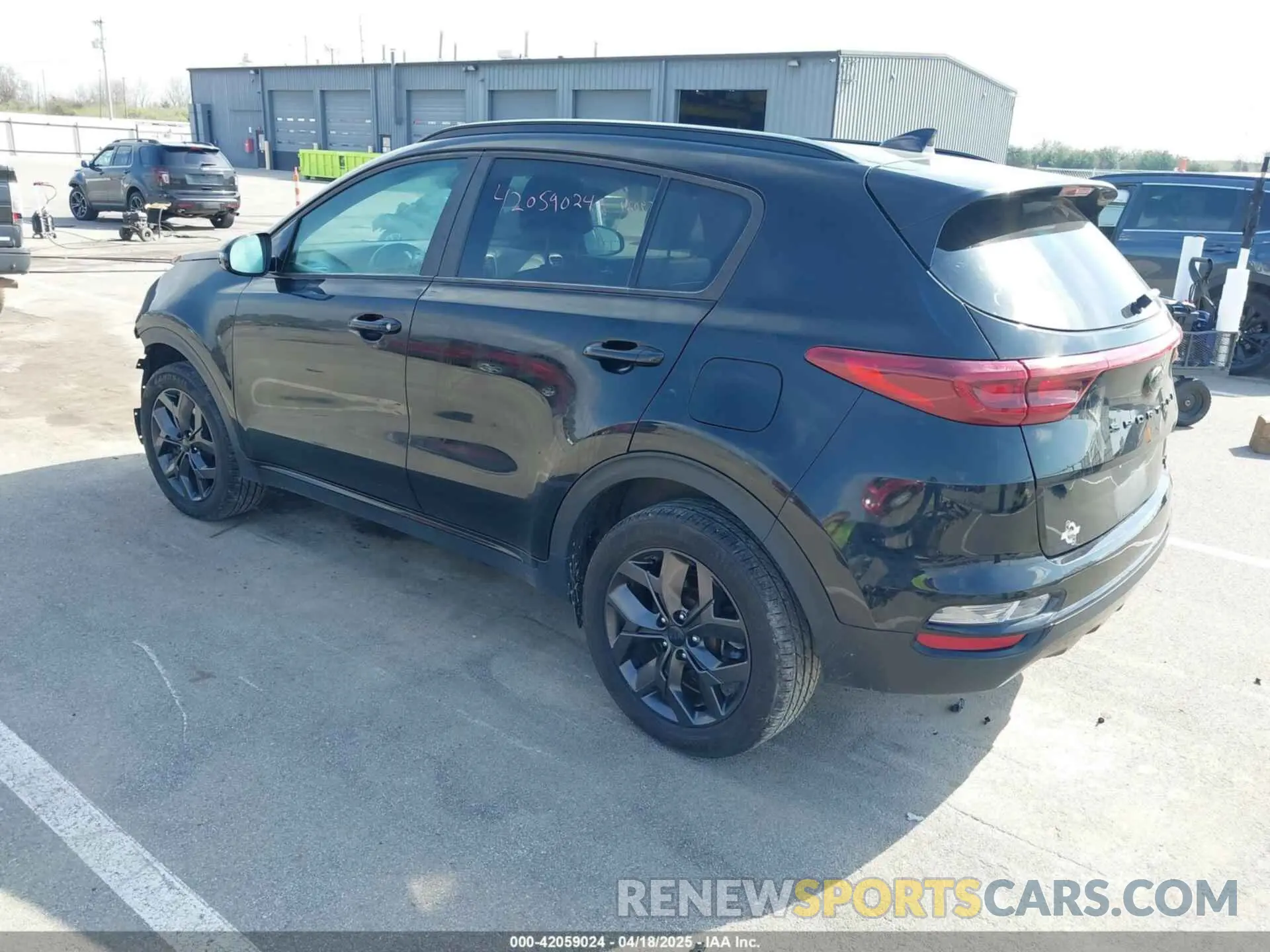 3 Photograph of a damaged car KNDP6CAC6N7008979 KIA SPORTAGE 2022