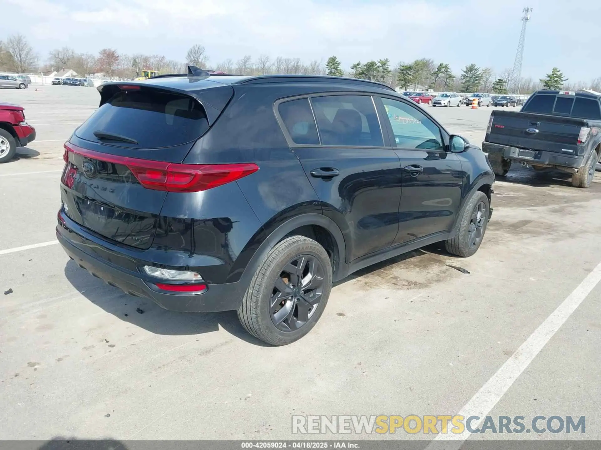 4 Photograph of a damaged car KNDP6CAC6N7008979 KIA SPORTAGE 2022