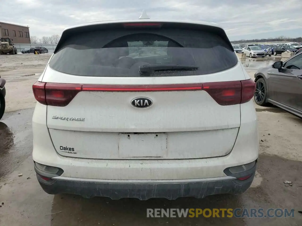 6 Photograph of a damaged car KNDPM3AC0N7988778 KIA SPORTAGE 2022