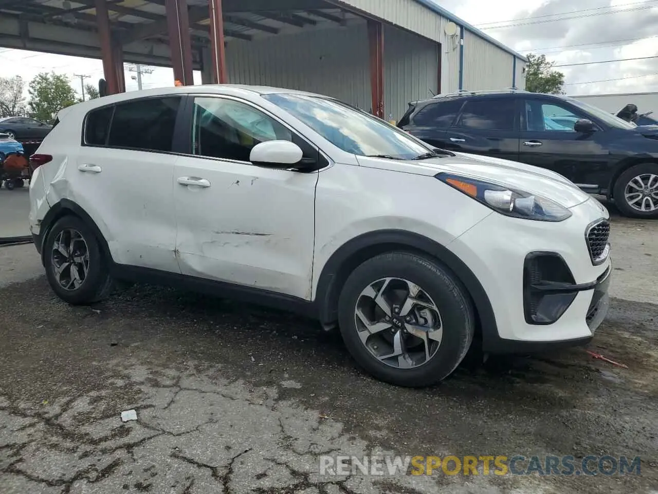 4 Photograph of a damaged car KNDPM3AC1N7019300 KIA SPORTAGE 2022