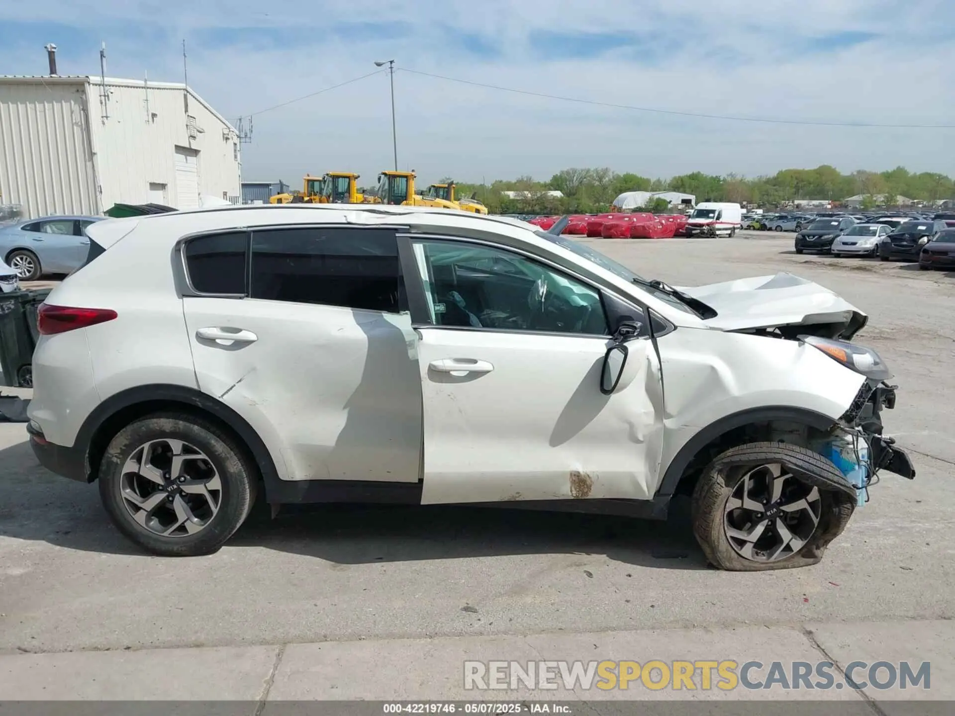 14 Photograph of a damaged car KNDPM3AC1N7954011 KIA SPORTAGE 2022