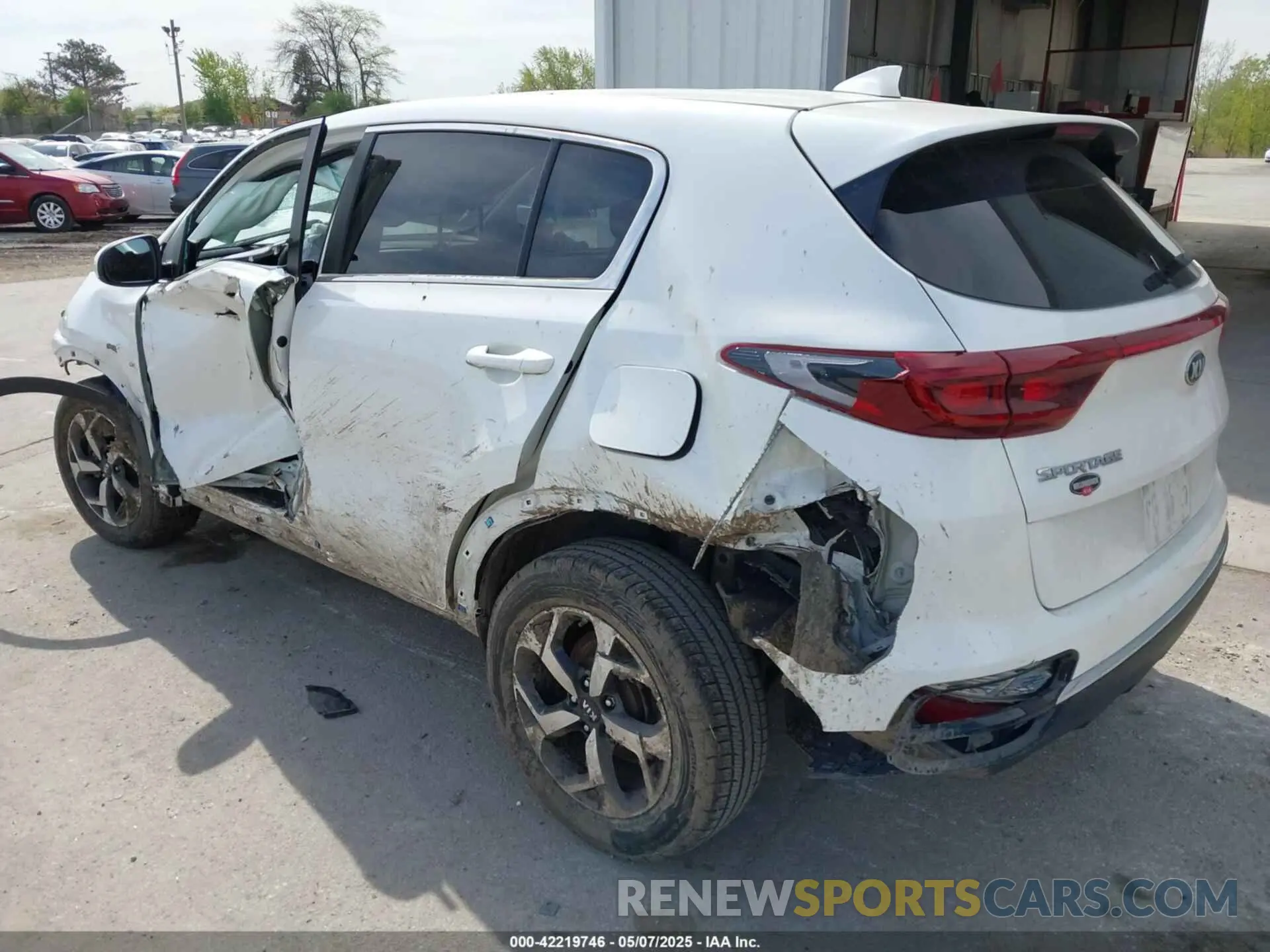 3 Photograph of a damaged car KNDPM3AC1N7954011 KIA SPORTAGE 2022