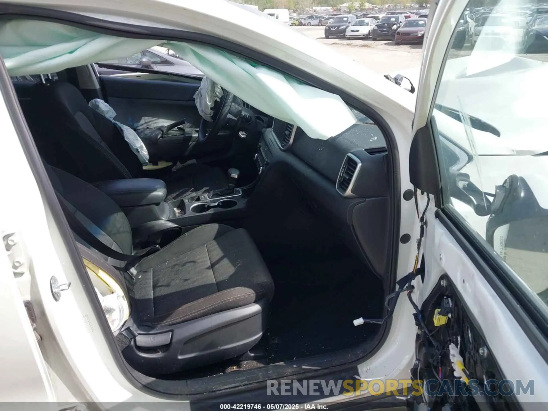 5 Photograph of a damaged car KNDPM3AC1N7954011 KIA SPORTAGE 2022