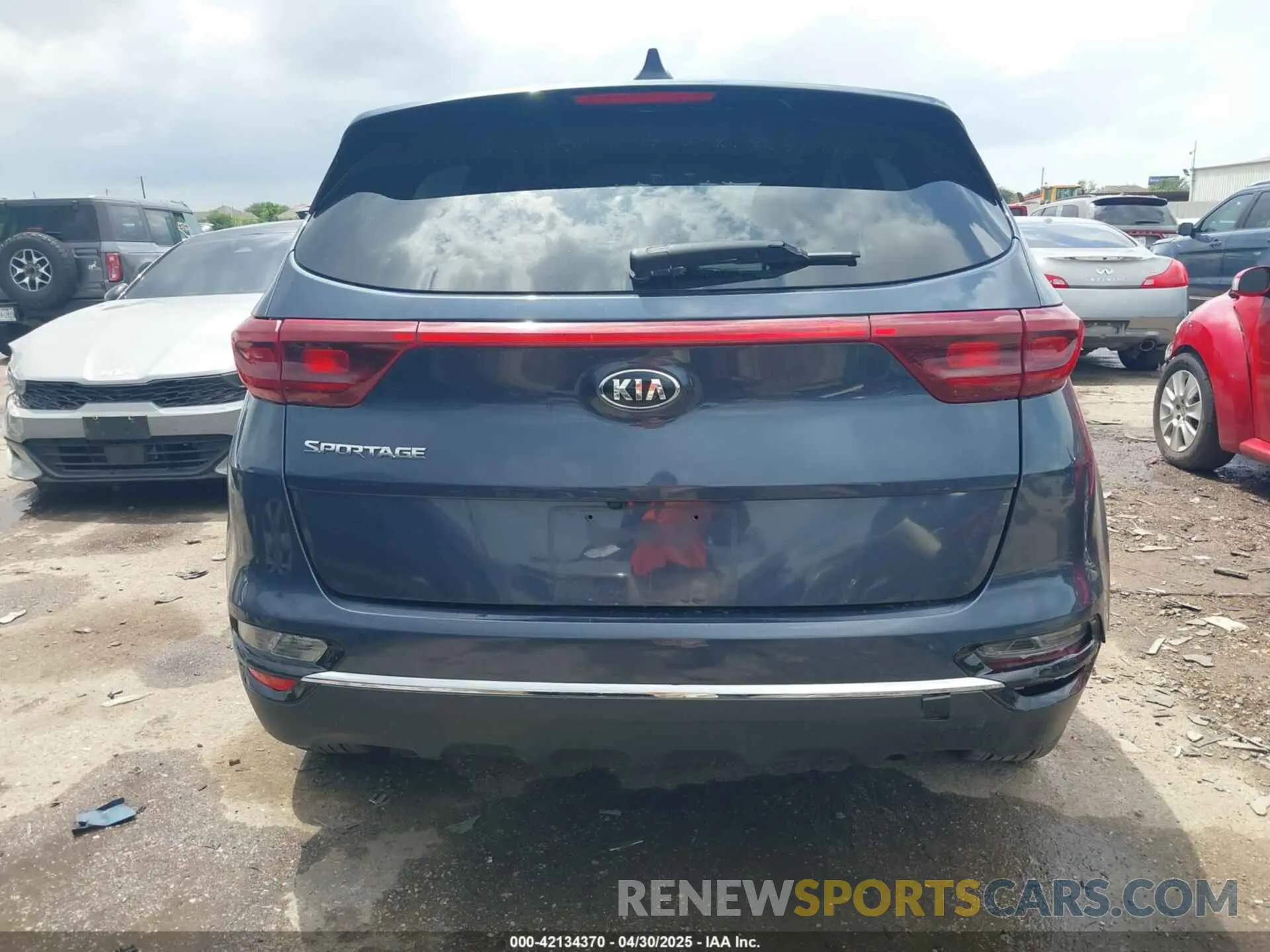 16 Photograph of a damaged car KNDPM3AC1N7968748 KIA SPORTAGE 2022