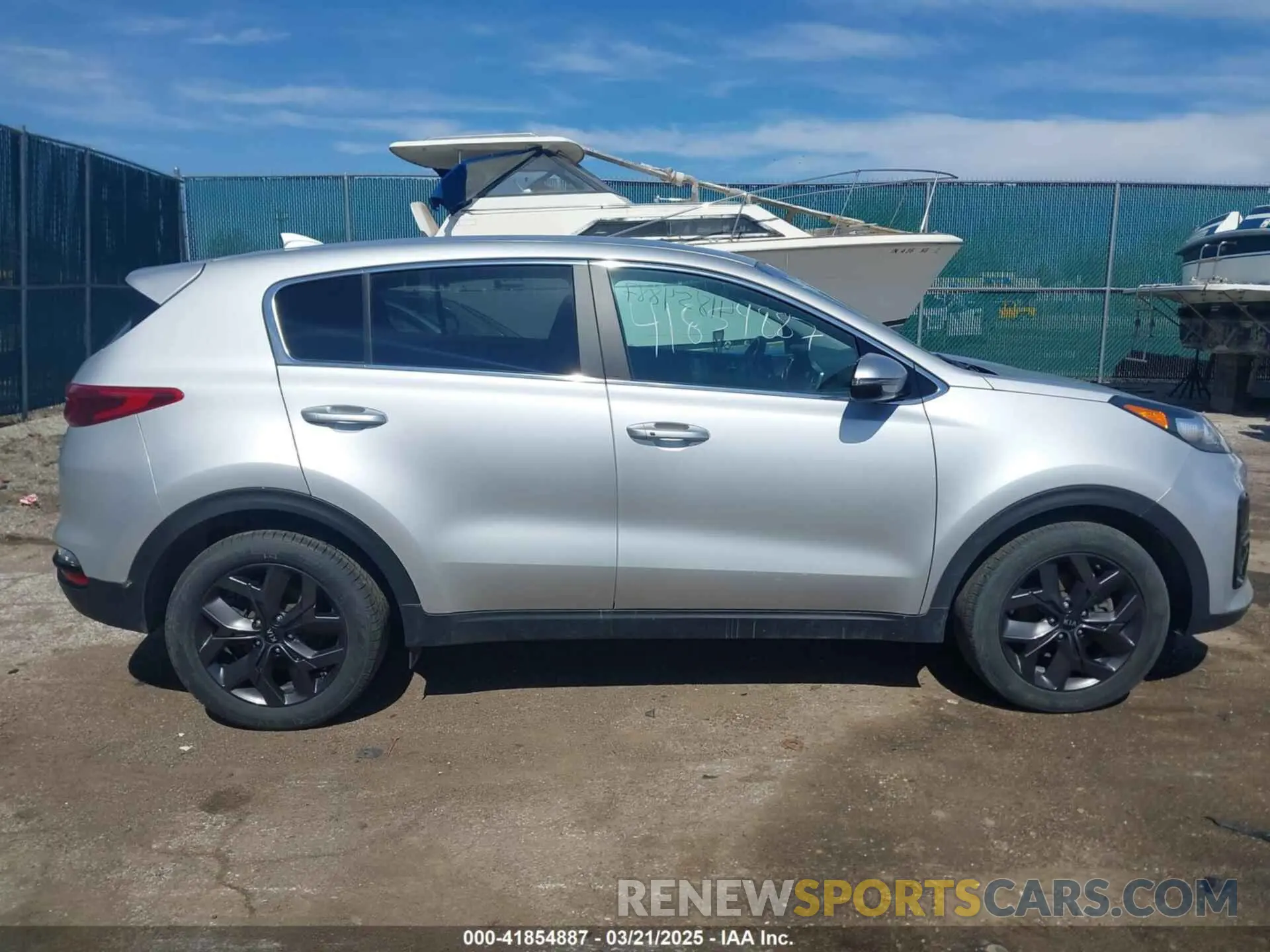 13 Photograph of a damaged car KNDPM3AC1N7985145 KIA SPORTAGE 2022