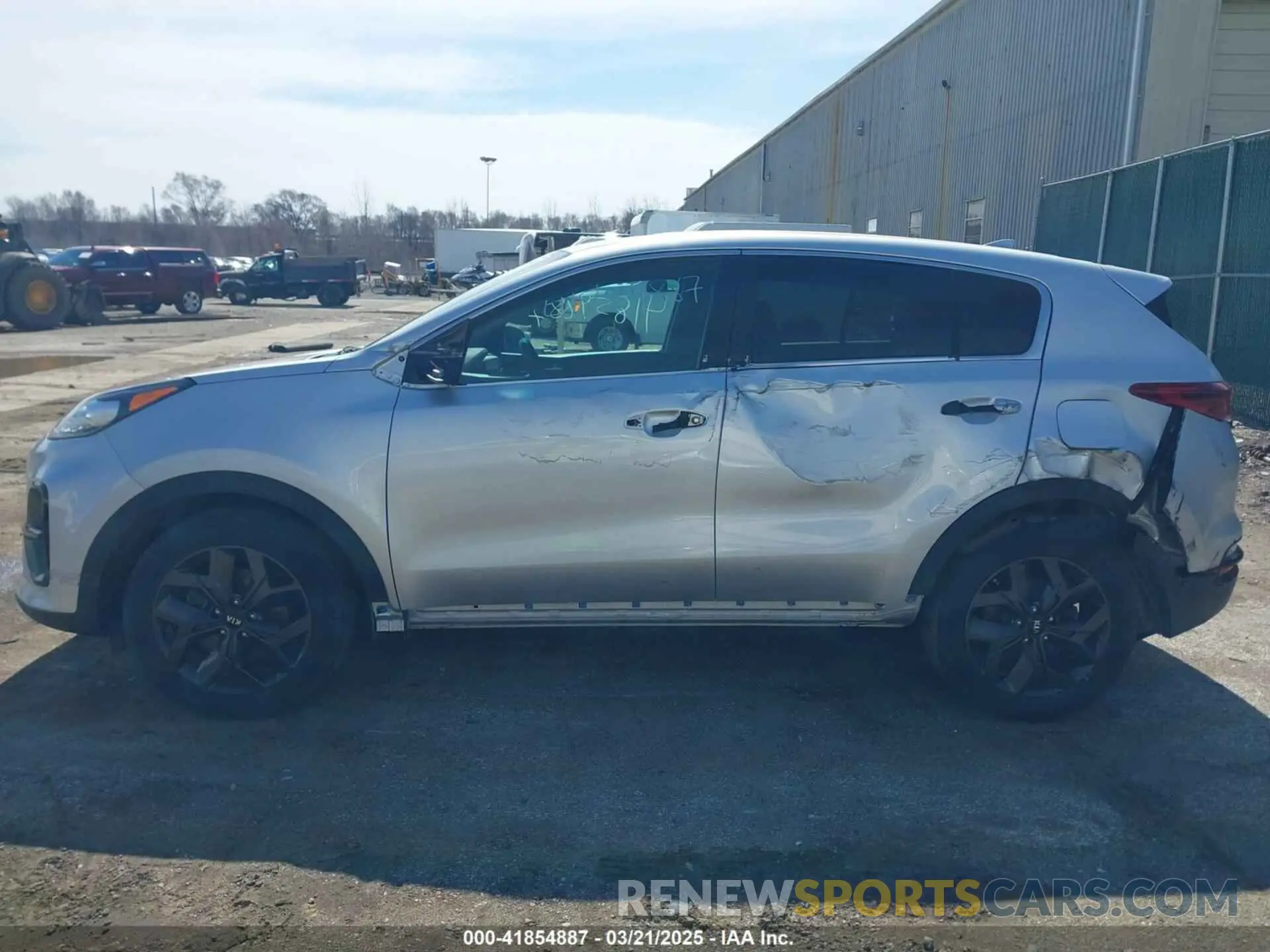 14 Photograph of a damaged car KNDPM3AC1N7985145 KIA SPORTAGE 2022