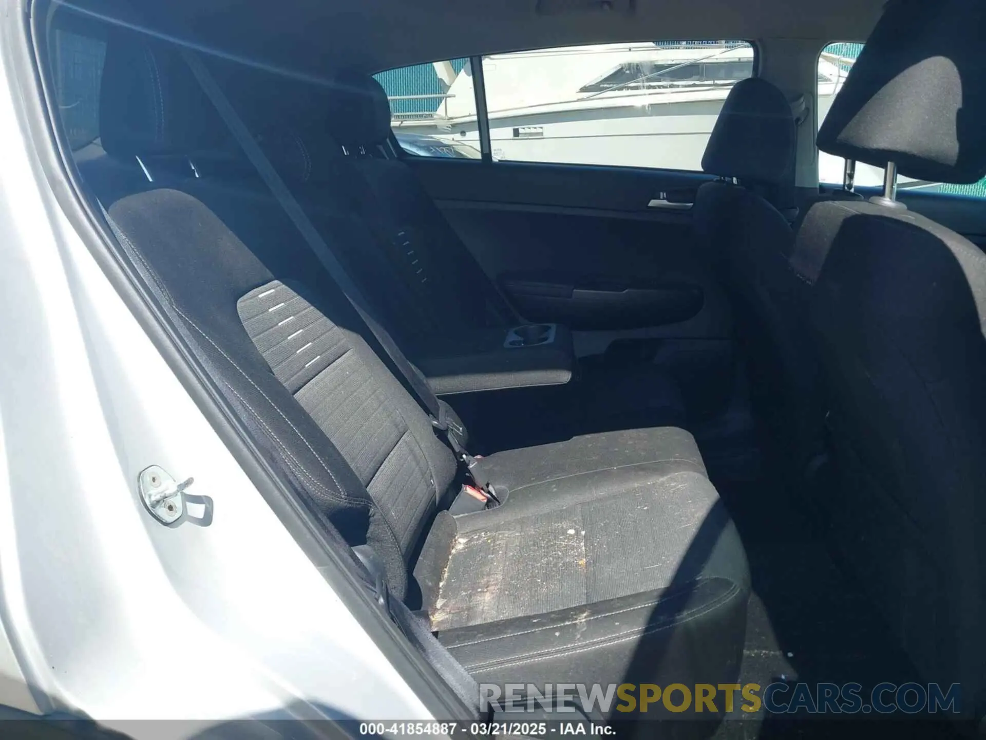 8 Photograph of a damaged car KNDPM3AC1N7985145 KIA SPORTAGE 2022