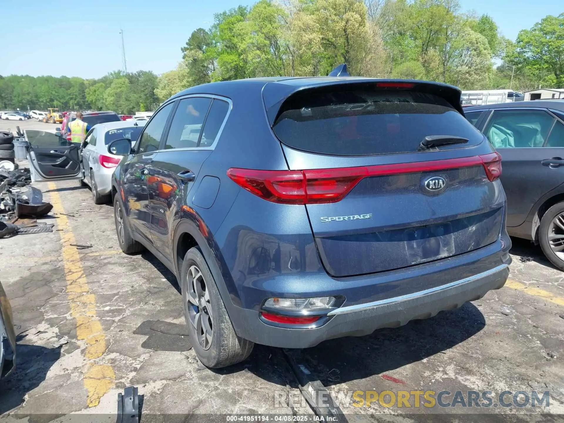 3 Photograph of a damaged car KNDPM3AC1N7995044 KIA SPORTAGE 2022