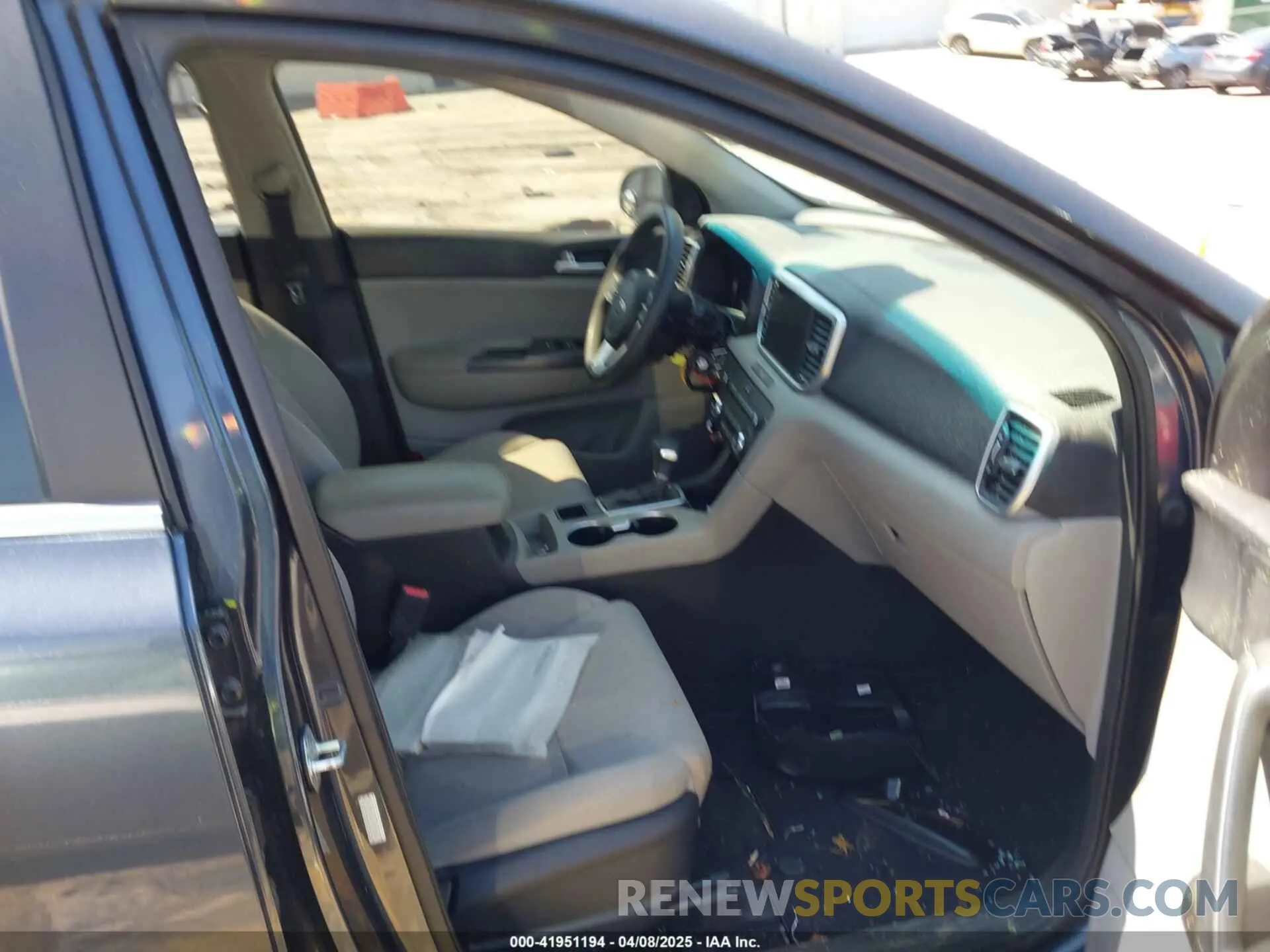 5 Photograph of a damaged car KNDPM3AC1N7995044 KIA SPORTAGE 2022