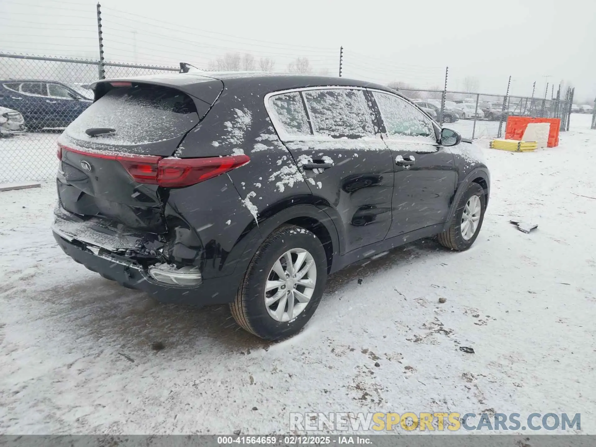 4 Photograph of a damaged car KNDPM3AC2N7014123 KIA SPORTAGE 2022