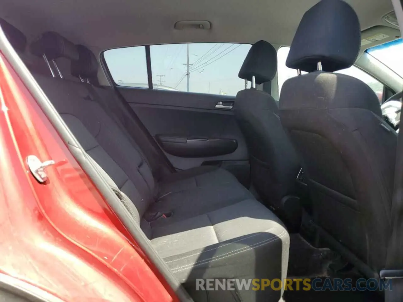 11 Photograph of a damaged car KNDPM3AC2N7957290 KIA SPORTAGE 2022