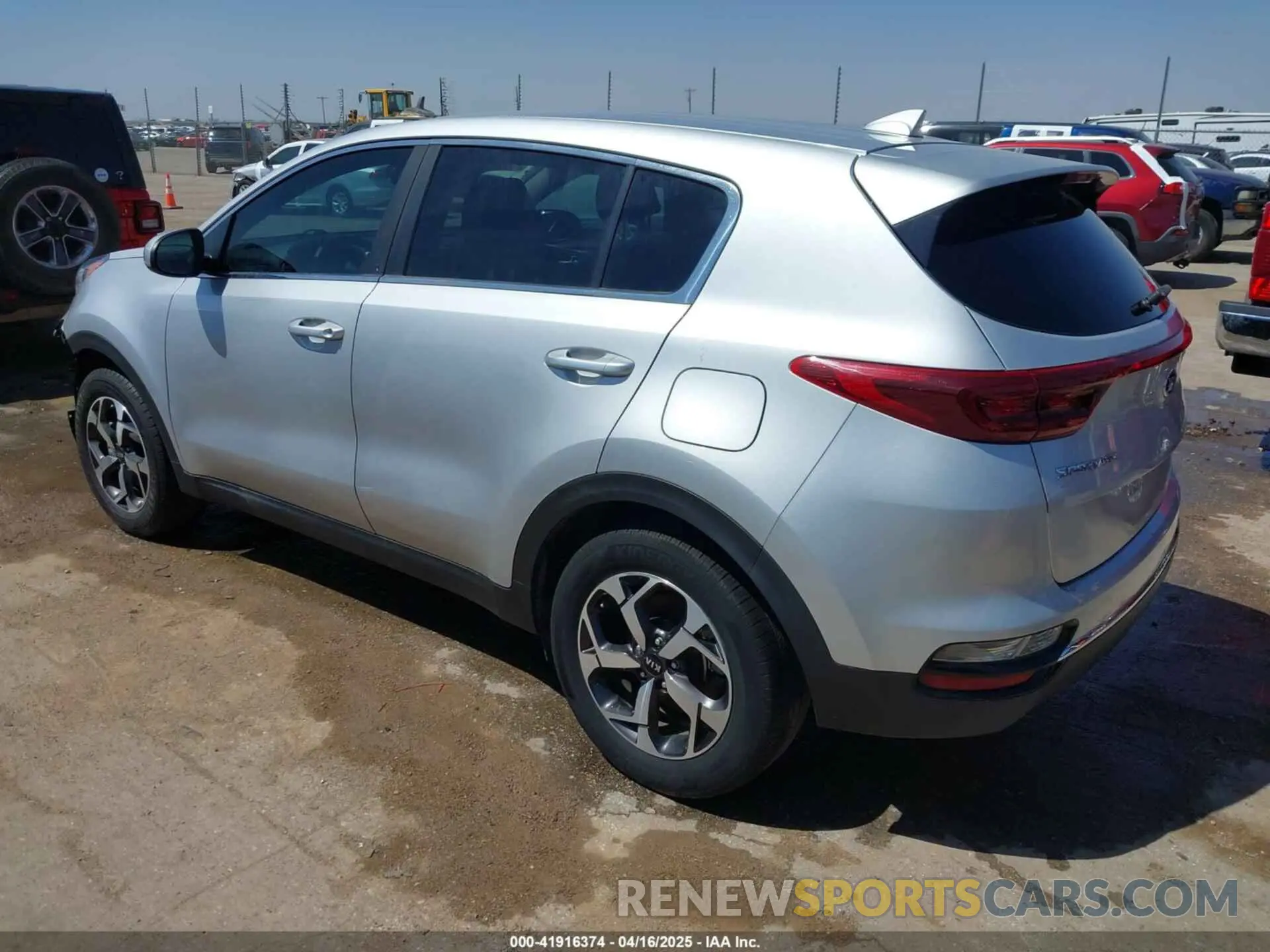 3 Photograph of a damaged car KNDPM3AC2N7983081 KIA SPORTAGE 2022