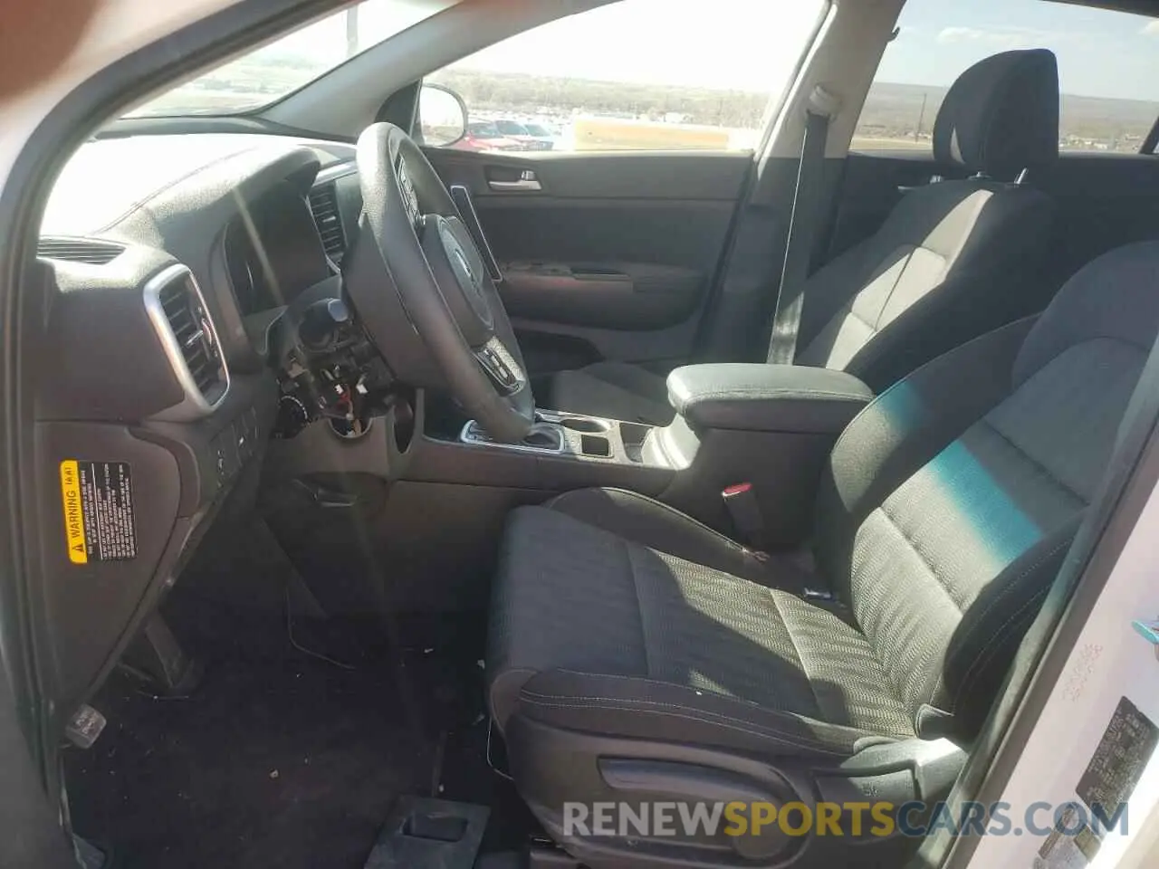 7 Photograph of a damaged car KNDPM3AC3N7017175 KIA SPORTAGE 2022