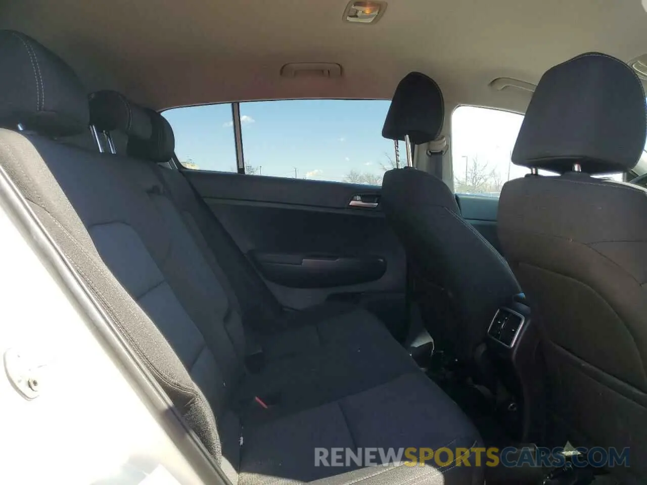 11 Photograph of a damaged car KNDPM3AC3N7017760 KIA SPORTAGE 2022