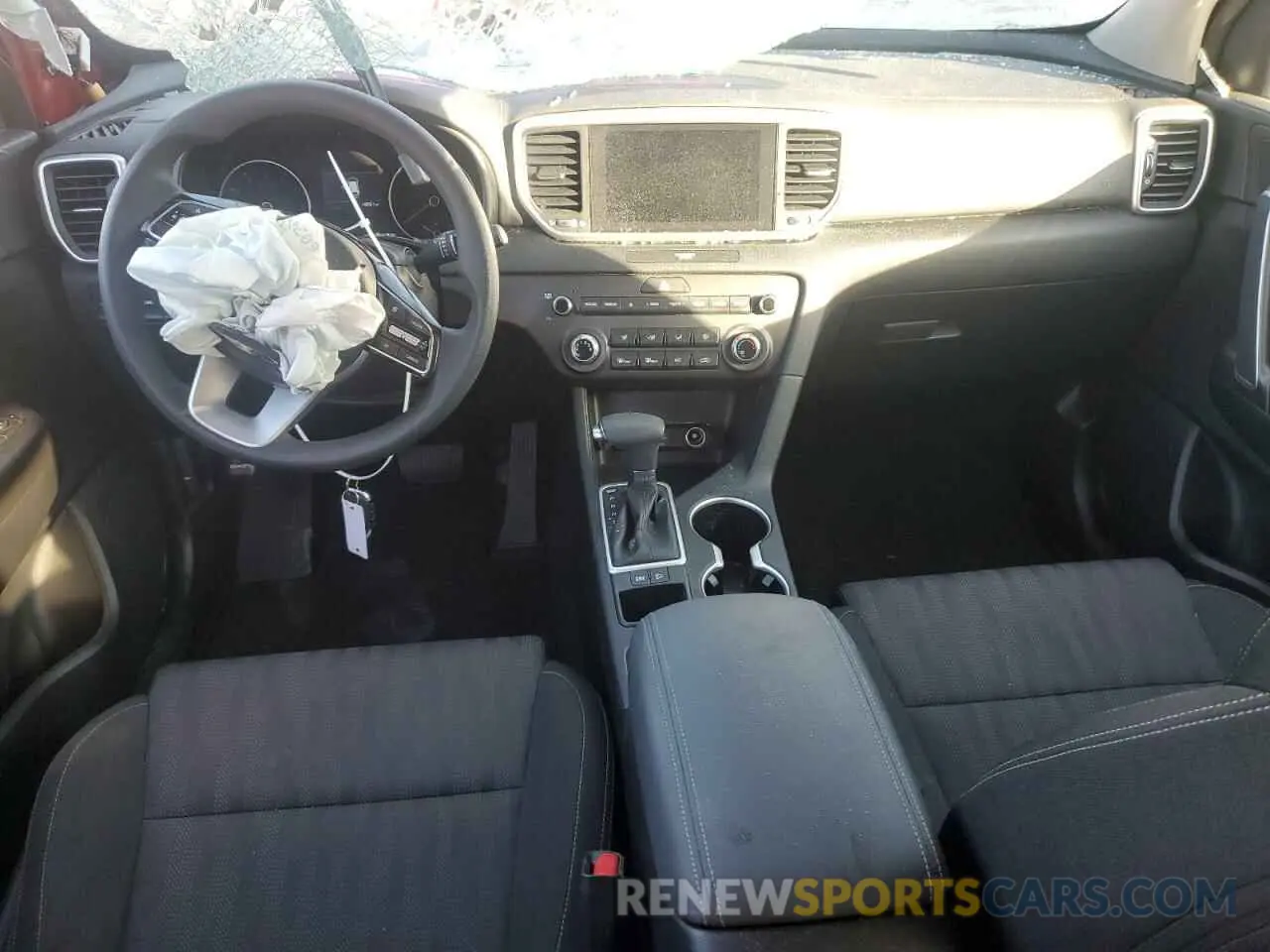 8 Photograph of a damaged car KNDPM3AC4N7009604 KIA SPORTAGE 2022