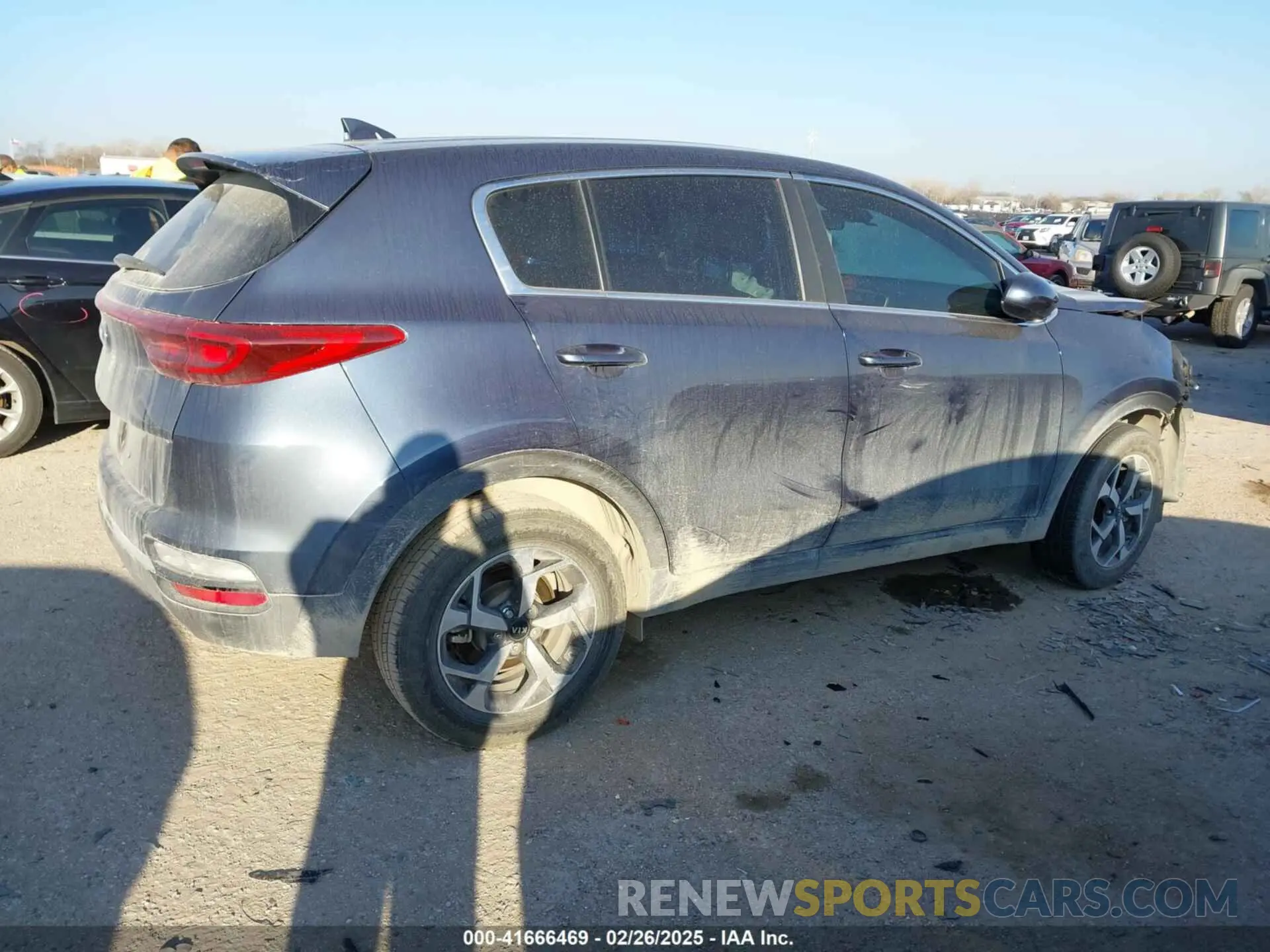 4 Photograph of a damaged car KNDPM3AC4N7014771 KIA SPORTAGE 2022