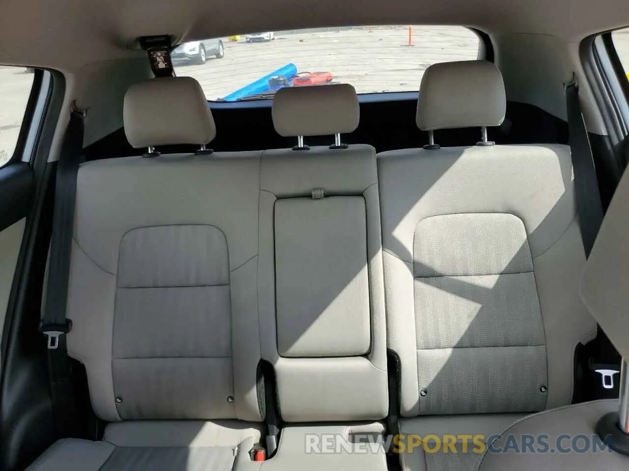 10 Photograph of a damaged car KNDPM3AC4N7018643 KIA SPORTAGE 2022