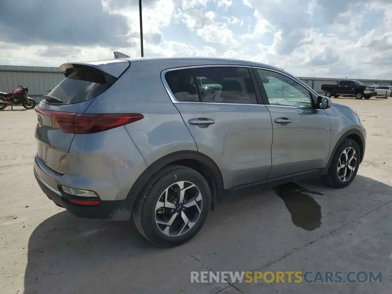 3 Photograph of a damaged car KNDPM3AC4N7018643 KIA SPORTAGE 2022