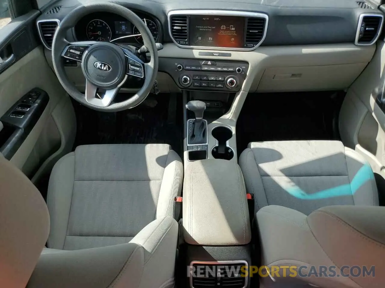 8 Photograph of a damaged car KNDPM3AC4N7018643 KIA SPORTAGE 2022
