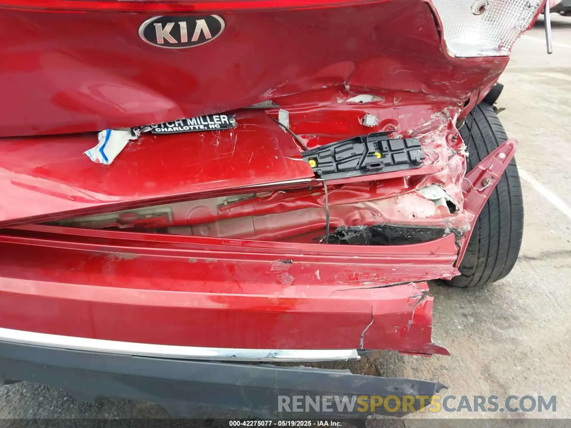18 Photograph of a damaged car KNDPM3AC4N7978139 KIA SPORTAGE 2022