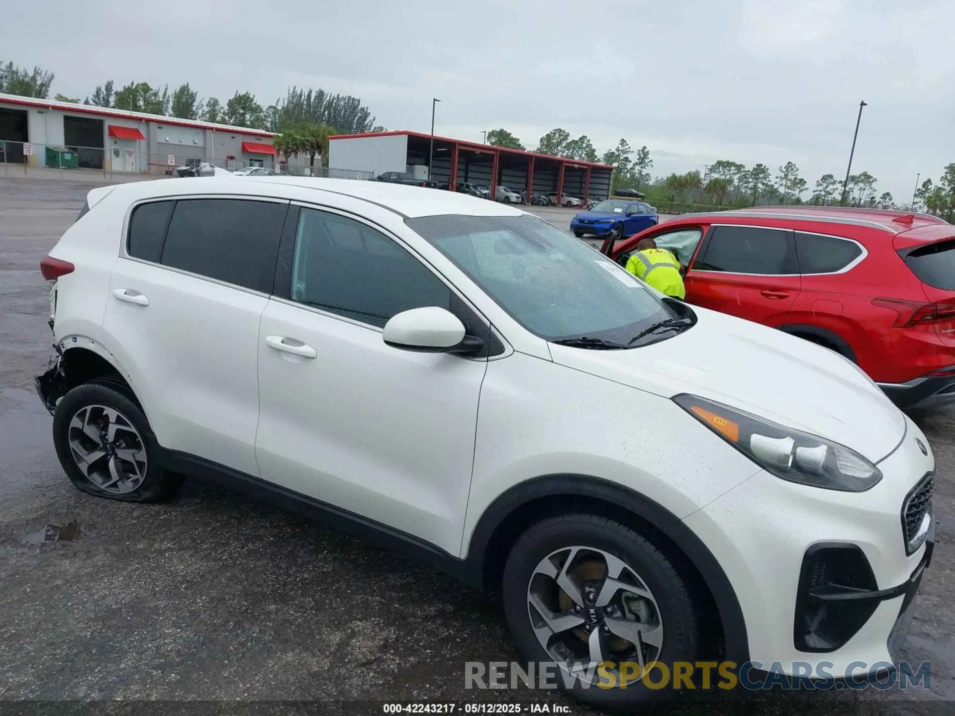 14 Photograph of a damaged car KNDPM3AC4N7981610 KIA SPORTAGE 2022
