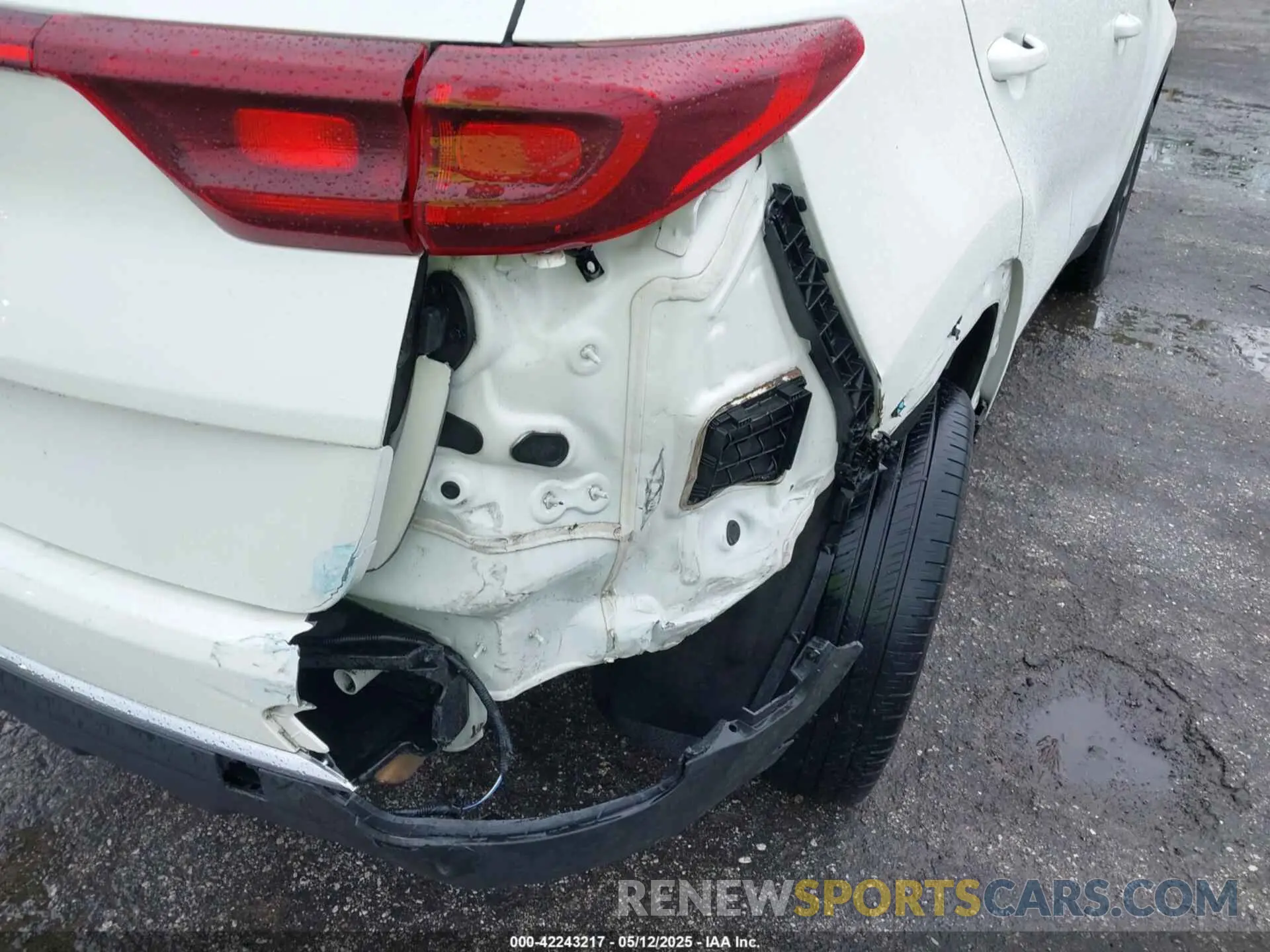 6 Photograph of a damaged car KNDPM3AC4N7981610 KIA SPORTAGE 2022