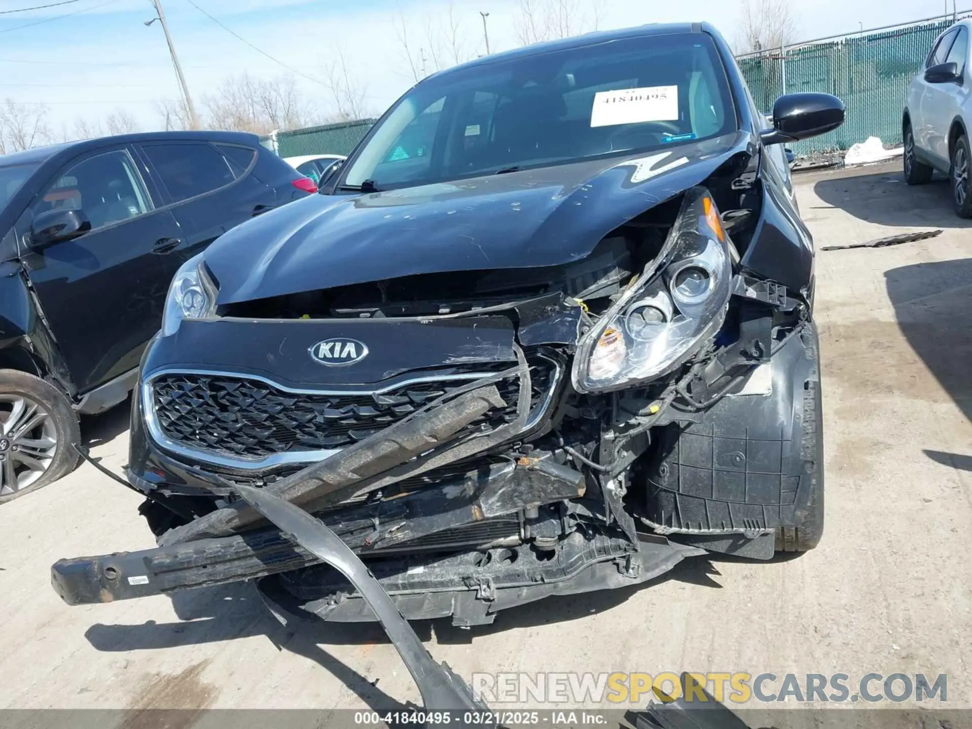 12 Photograph of a damaged car KNDPM3AC5N7003956 KIA SPORTAGE 2022
