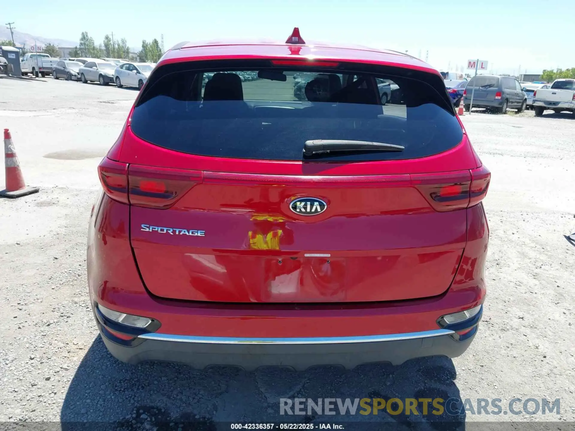 15 Photograph of a damaged car KNDPM3AC5N7021258 KIA SPORTAGE 2022