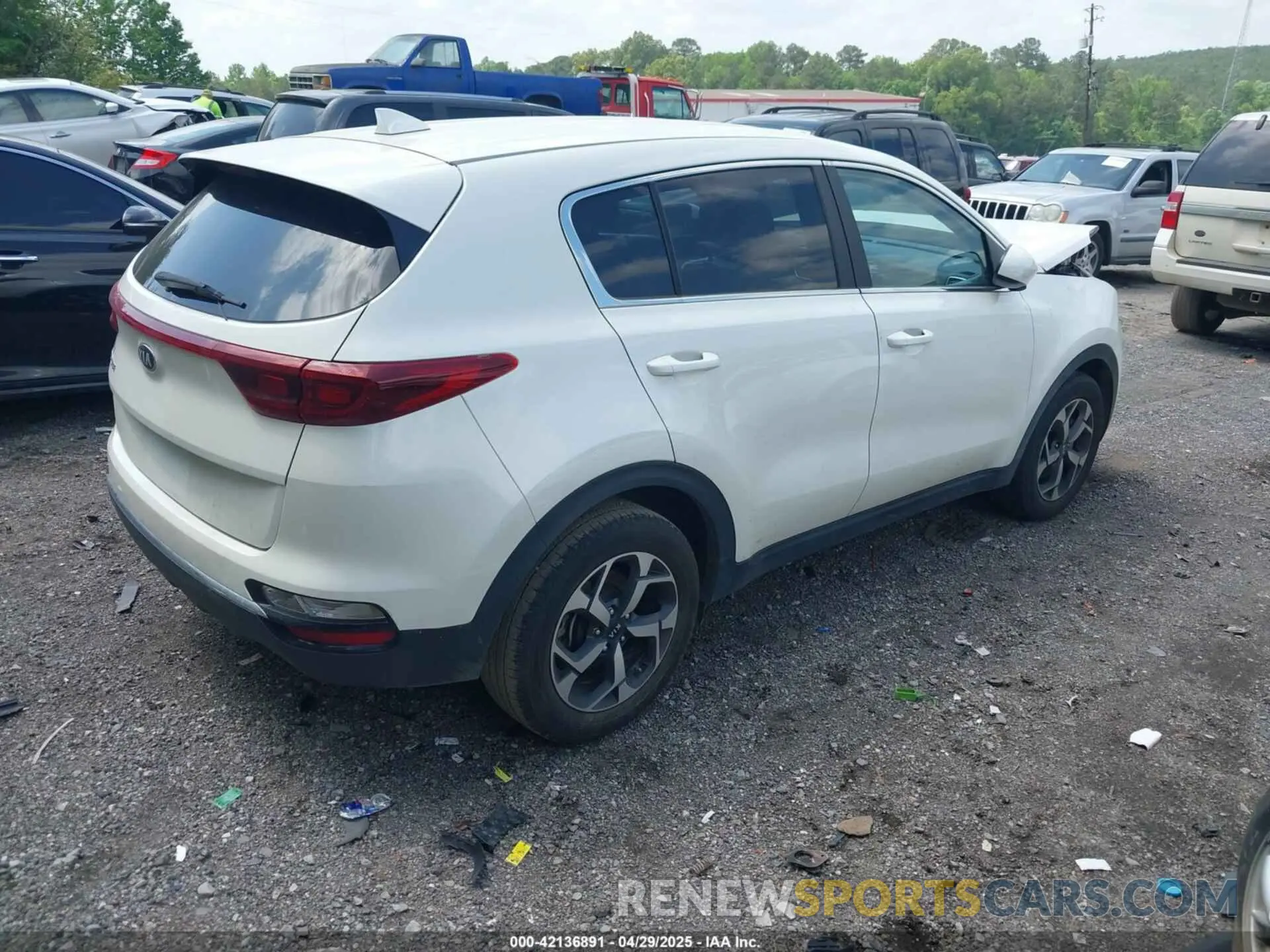 4 Photograph of a damaged car KNDPM3AC5N7026900 KIA SPORTAGE 2022